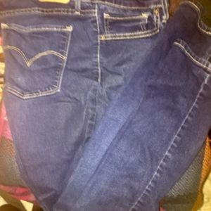 Women Levi's Skinny Jeans